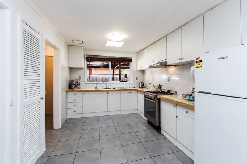 34 Lavarack Street, Melton South VIC 3338, Melton South - Thumbnail 2