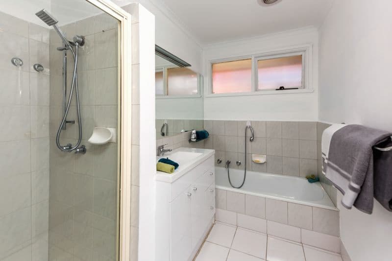 34 Lavarack Street, Melton South VIC 3338, Melton South - Thumbnail 6