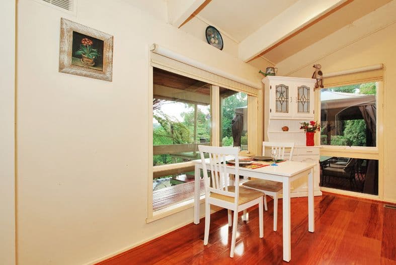 8 CLEMATIS Road, MOUNT EVELYN VIC 3796, Mount Evelyn - Thumbnail 4