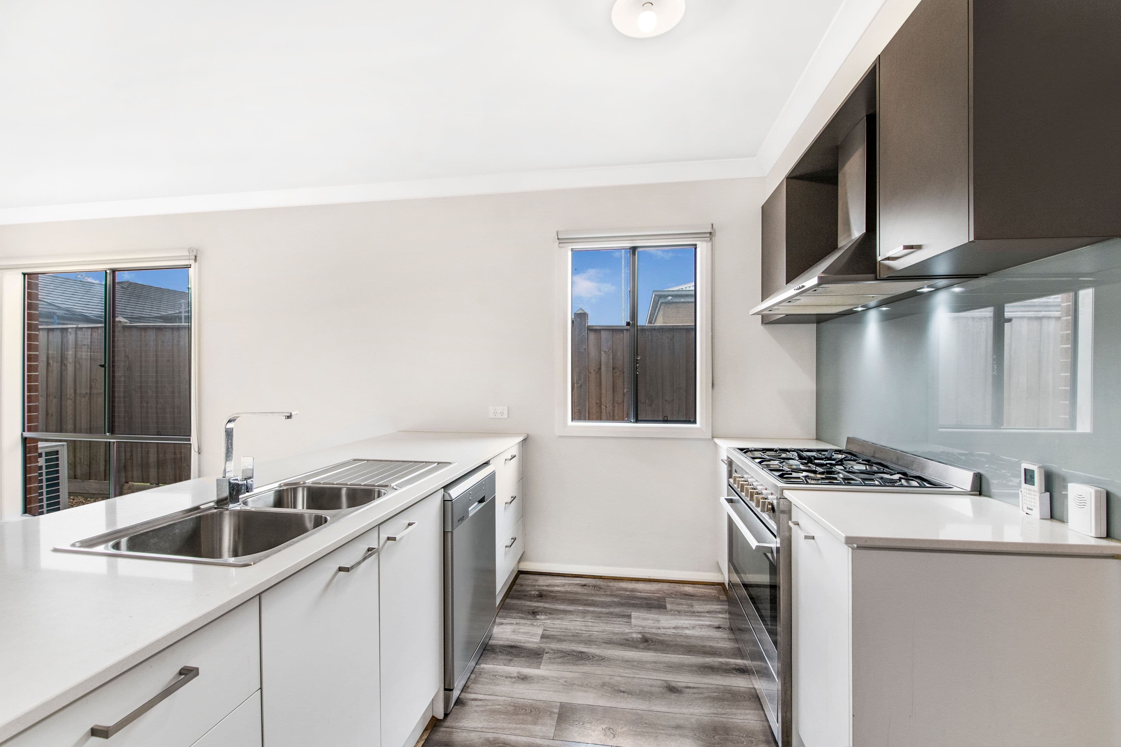 4 Melville Road, Officer VIC 3809, Officer - Thumbnail 5