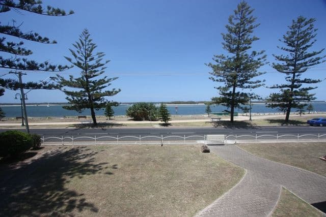 BIGGERA WATERS QLD 4216, Biggera Waters - Thumbnail 2