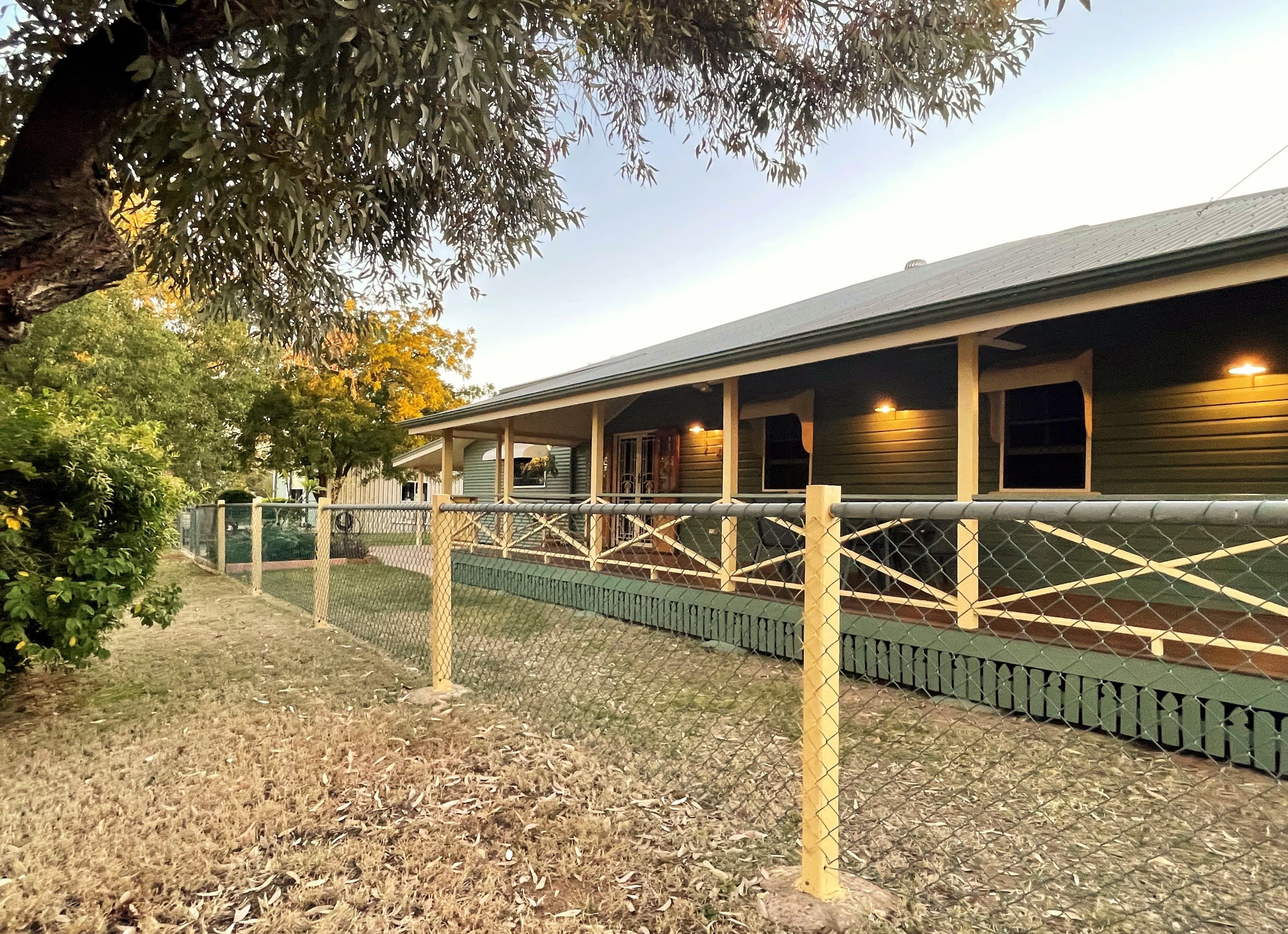 17 Brolga Street, Longreach QLD 4730, Longreach - Thumbnail 2