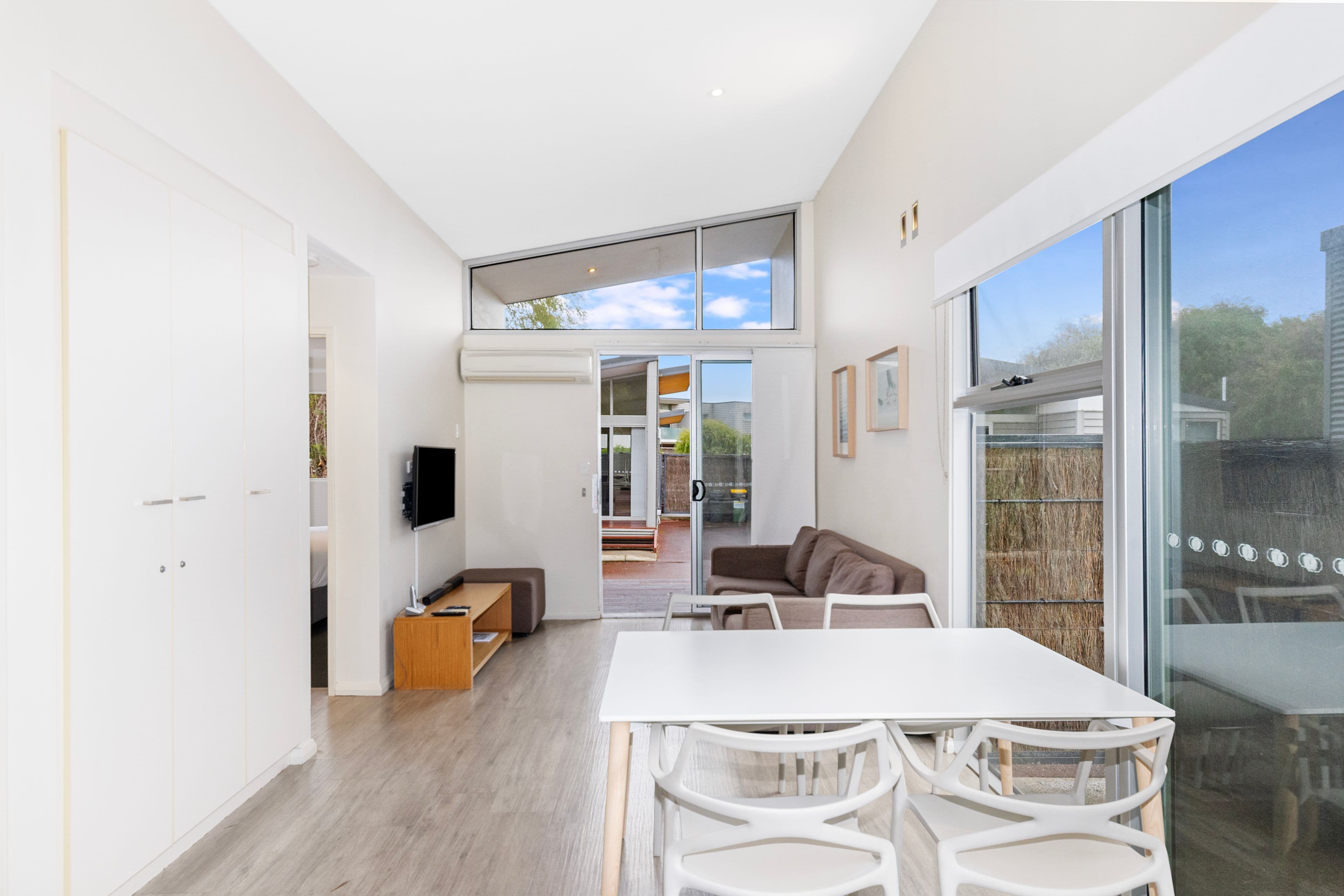 67 Smiths Beach Road, Yallingup WA 6282, Yallingup - Thumbnail 2