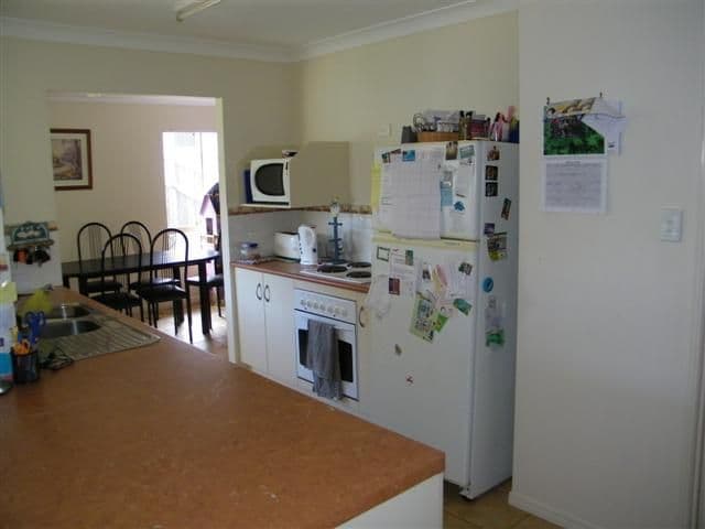 89 Witney Street, GLADSTONE QLD 4680, Gladstone - Thumbnail 2