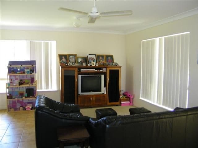89 Witney Street, GLADSTONE QLD 4680, Gladstone - Thumbnail 3