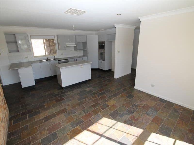 101 Nowland Avenue, QUIRINDI NSW 2343, Quirindi - Thumbnail 3