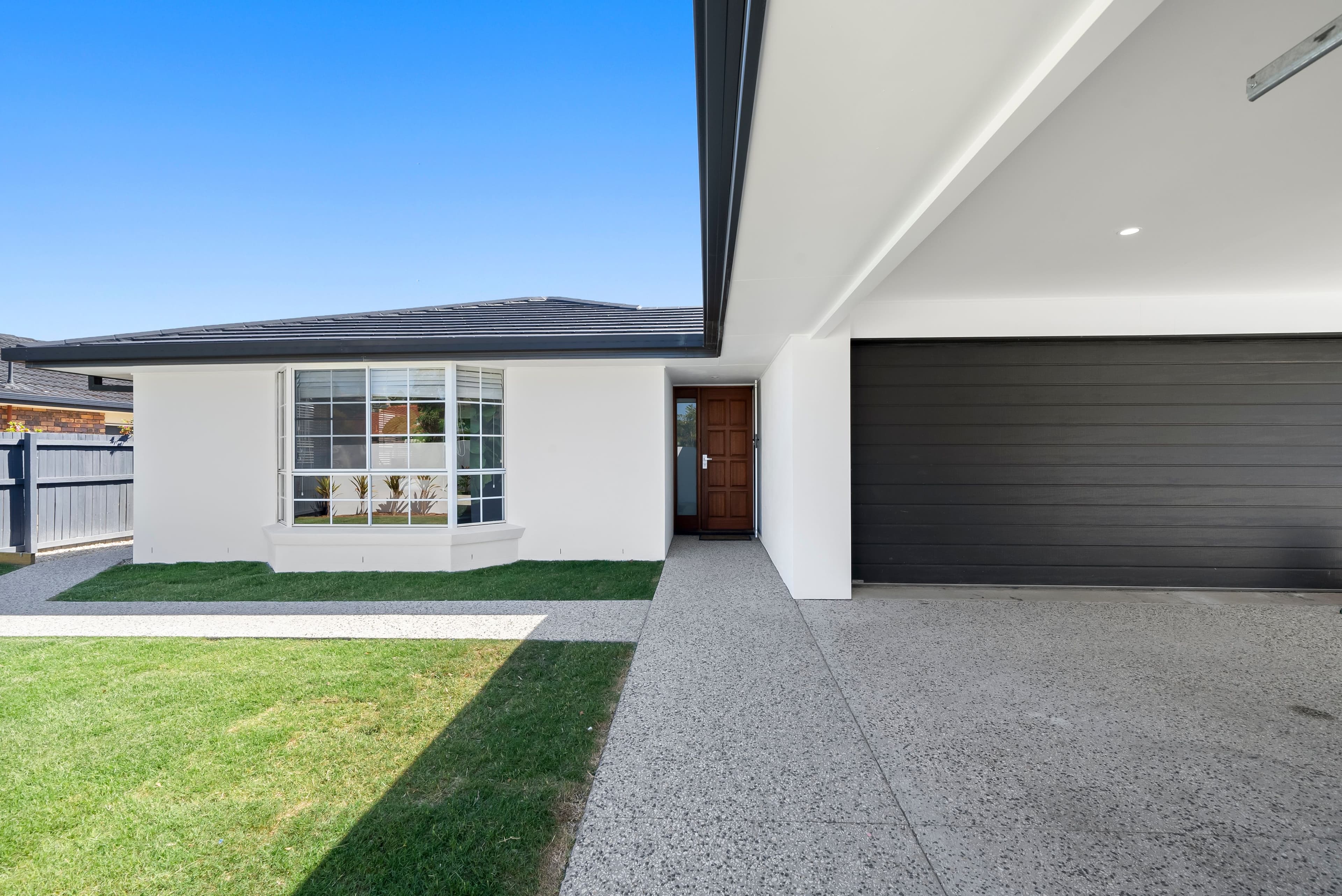 87 Ironbark Street, Elanora QLD 4221, Elanora - Thumbnail 2