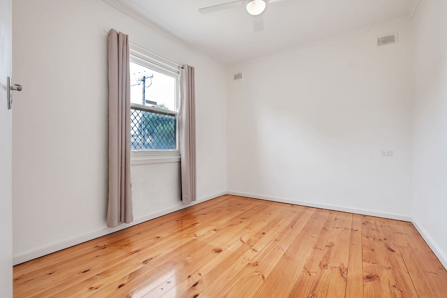 85 Alawoona Avenue, Mitchell Park SA 5043, Mitchell Park - Thumbnail 4