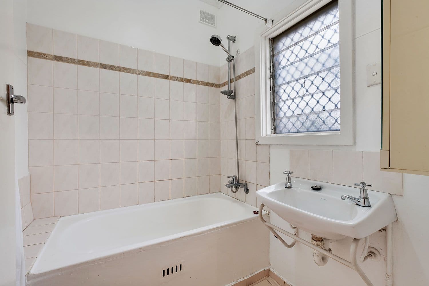85 Alawoona Avenue, Mitchell Park SA 5043, Mitchell Park - Thumbnail 7