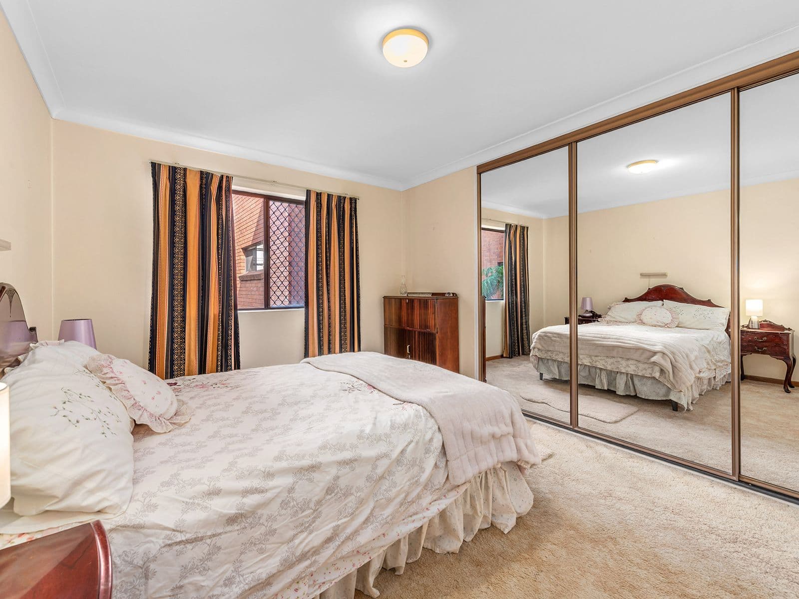 70 Kirkland Avenue, Coorparoo QLD 4151, Coorparoo - Thumbnail 2
