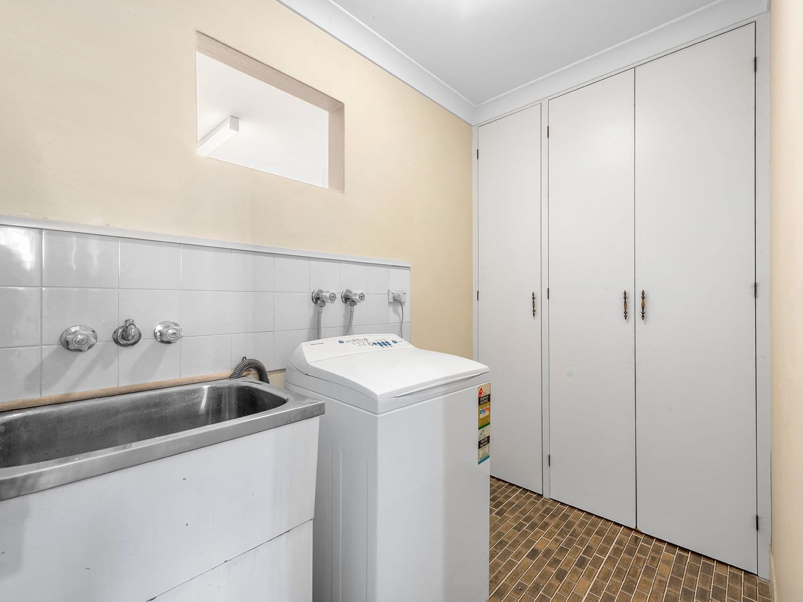 70 Kirkland Avenue, Coorparoo QLD 4151, Coorparoo - Thumbnail 7