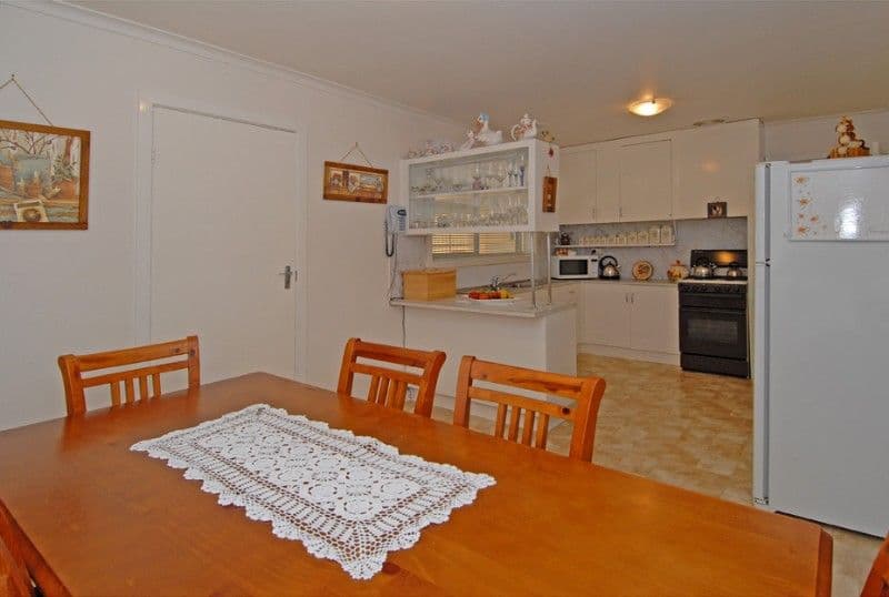 157 Fox Street, ST ALBANS VIC 3021, St Albans - Thumbnail 3
