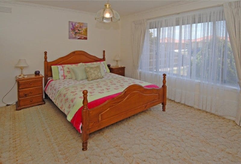 157 Fox Street, ST ALBANS VIC 3021, St Albans - Thumbnail 4