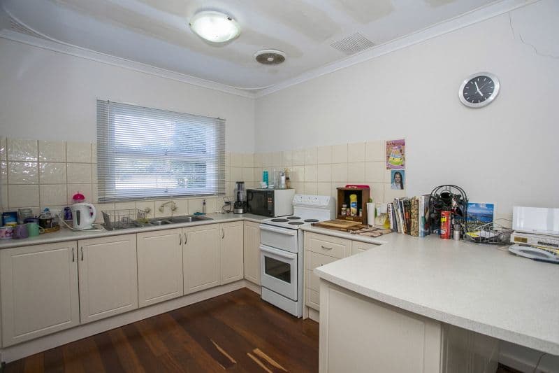 24 Warren Road, Maida Vale WA 6057, Maida Vale - Thumbnail 3