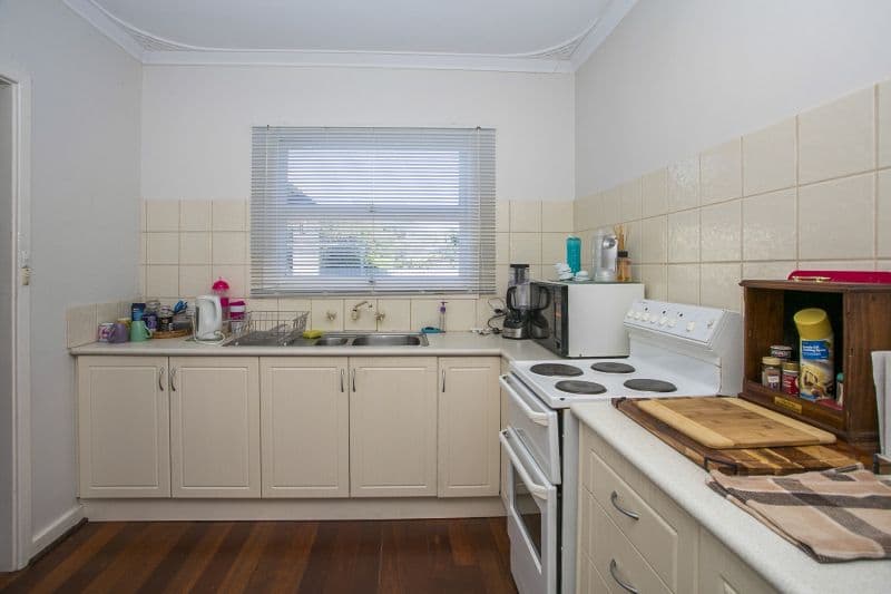 24 Warren Road, Maida Vale WA 6057, Maida Vale - Thumbnail 4