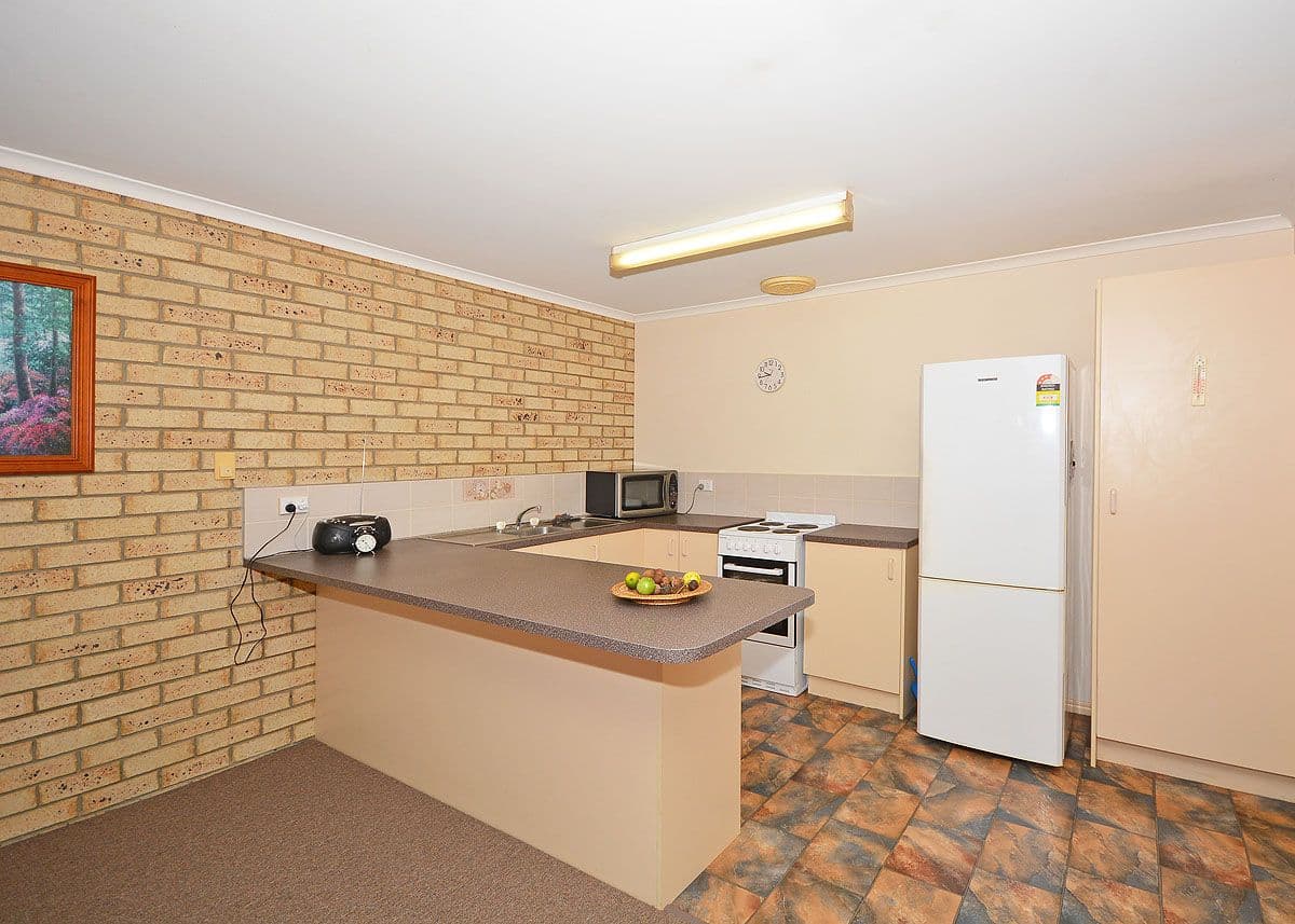 33 King Street, Urangan QLD 4655, Urangan - Thumbnail 3
