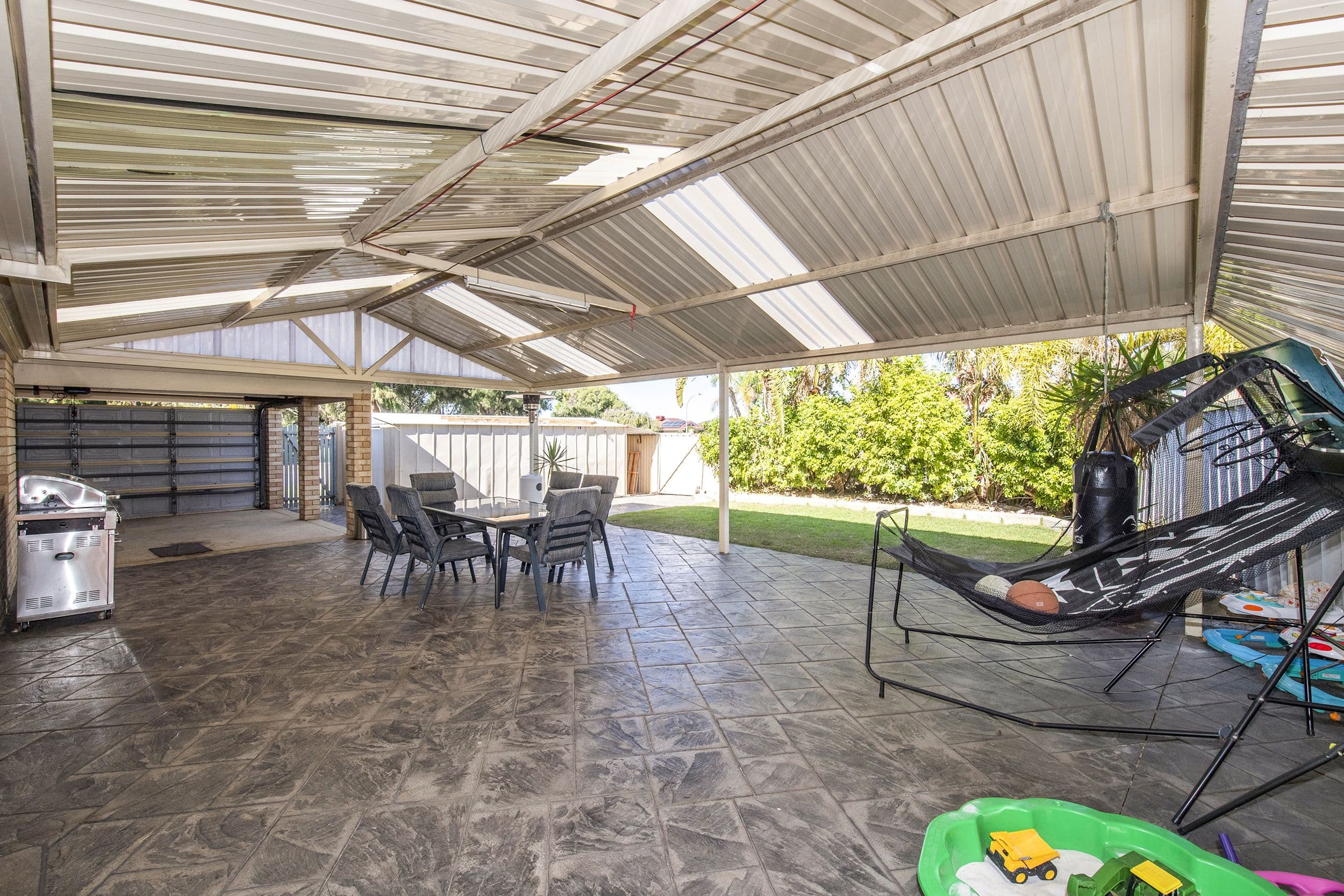 6 Eva Lynch Way, Warnbro WA 6169, Warnbro - Thumbnail 2