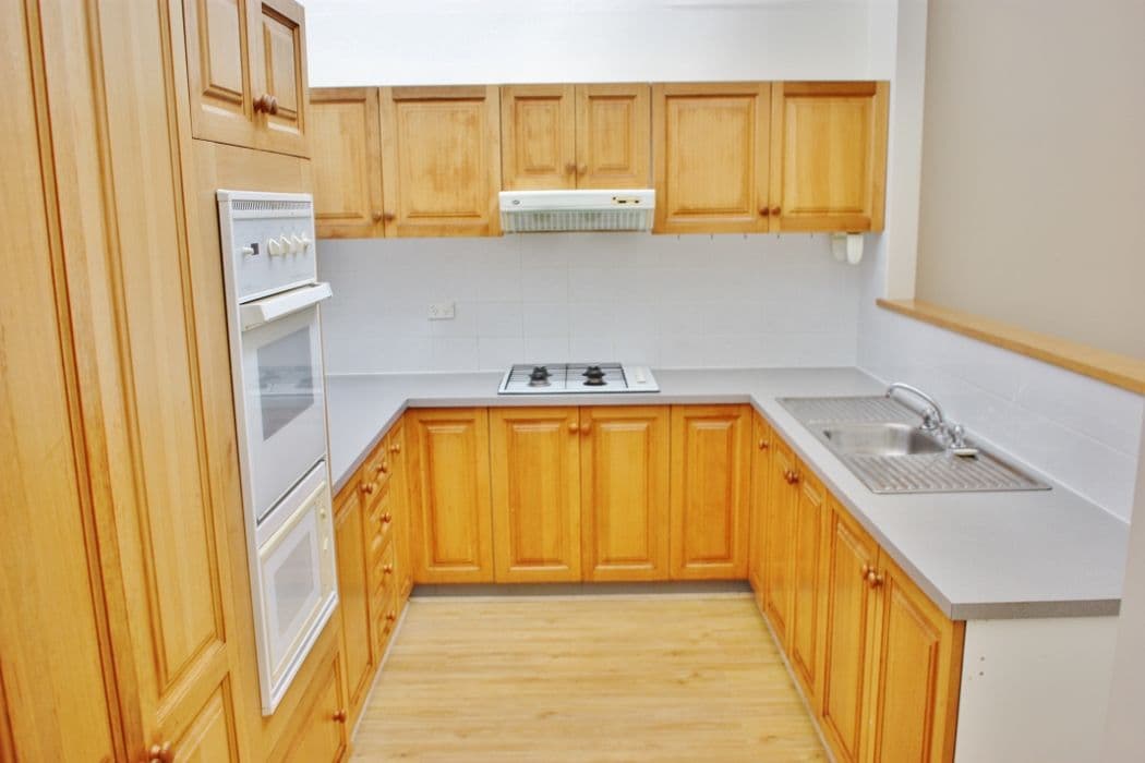 4 Old Barracks Lane, YOUNG NSW 2594, Young - Thumbnail 2