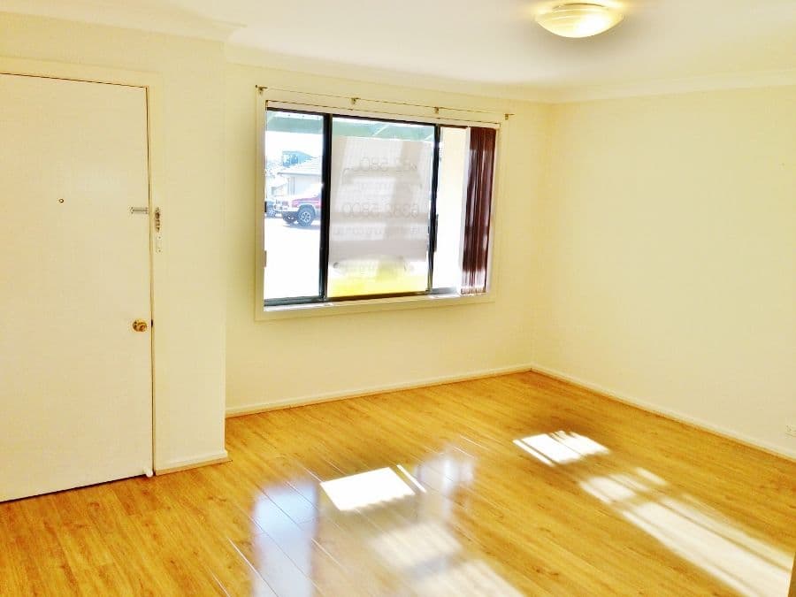 4 Old Barracks Lane, YOUNG NSW 2594, Young - Thumbnail 4
