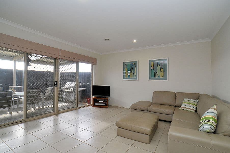 9 Joelson Avenue, SCORESBY VIC 3179, Scoresby - Thumbnail 5