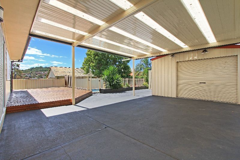 11 Hayes Avenue, MOUNT WARRIGAL NSW 2528, Mount Warrigal - Thumbnail 2