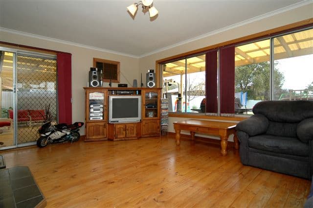 20 Tareena Street, RIDGEHAVEN SA 5097, Ridgehaven - Thumbnail 4