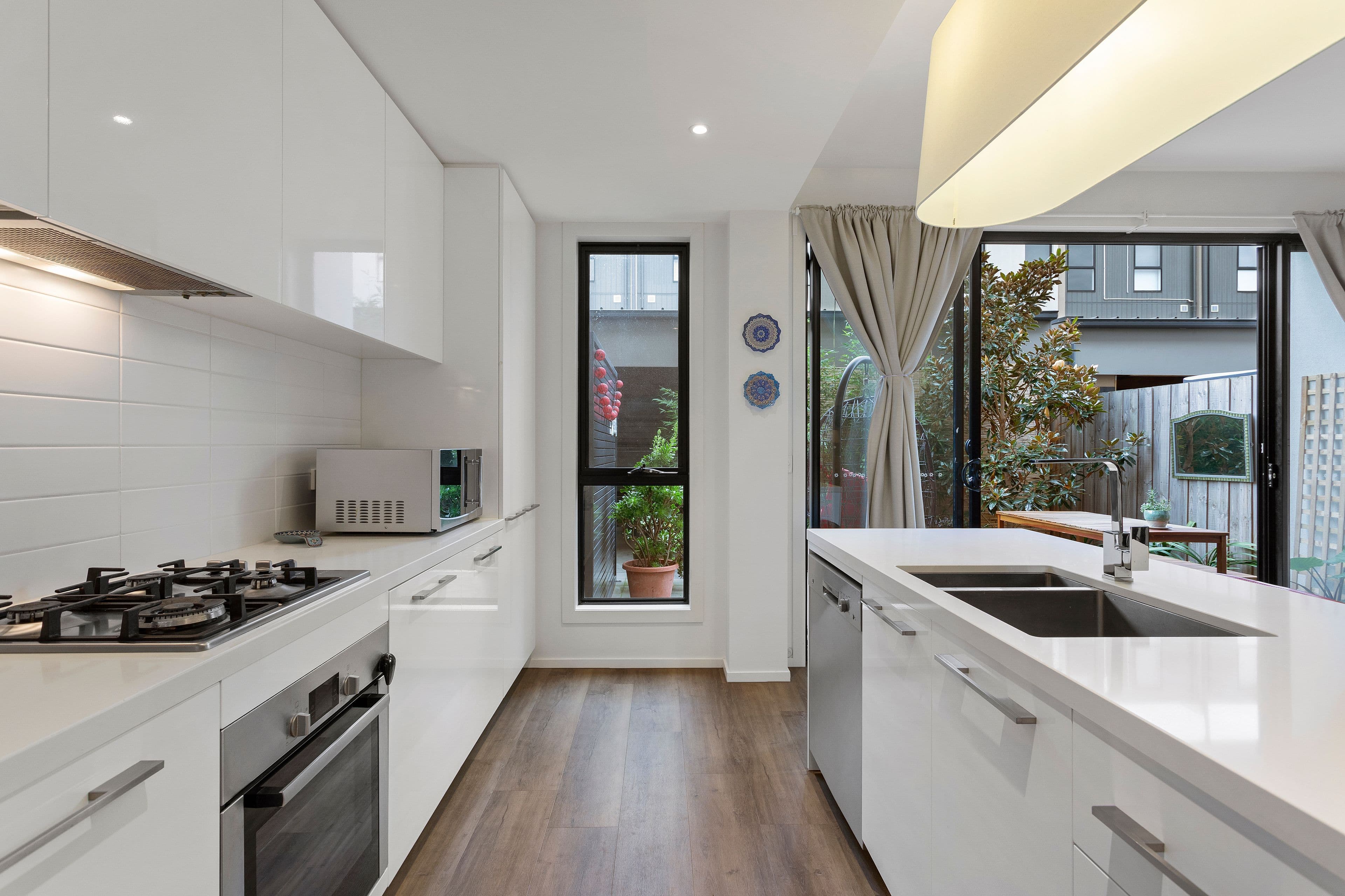 10 Mulberry Avenue, Cheltenham VIC 3192, Cheltenham - Thumbnail 3