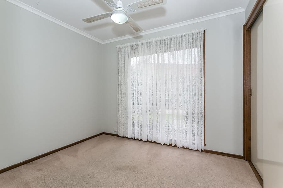 10 Pamela Court, MELTON WEST VIC 3337, Melton West - Thumbnail 8