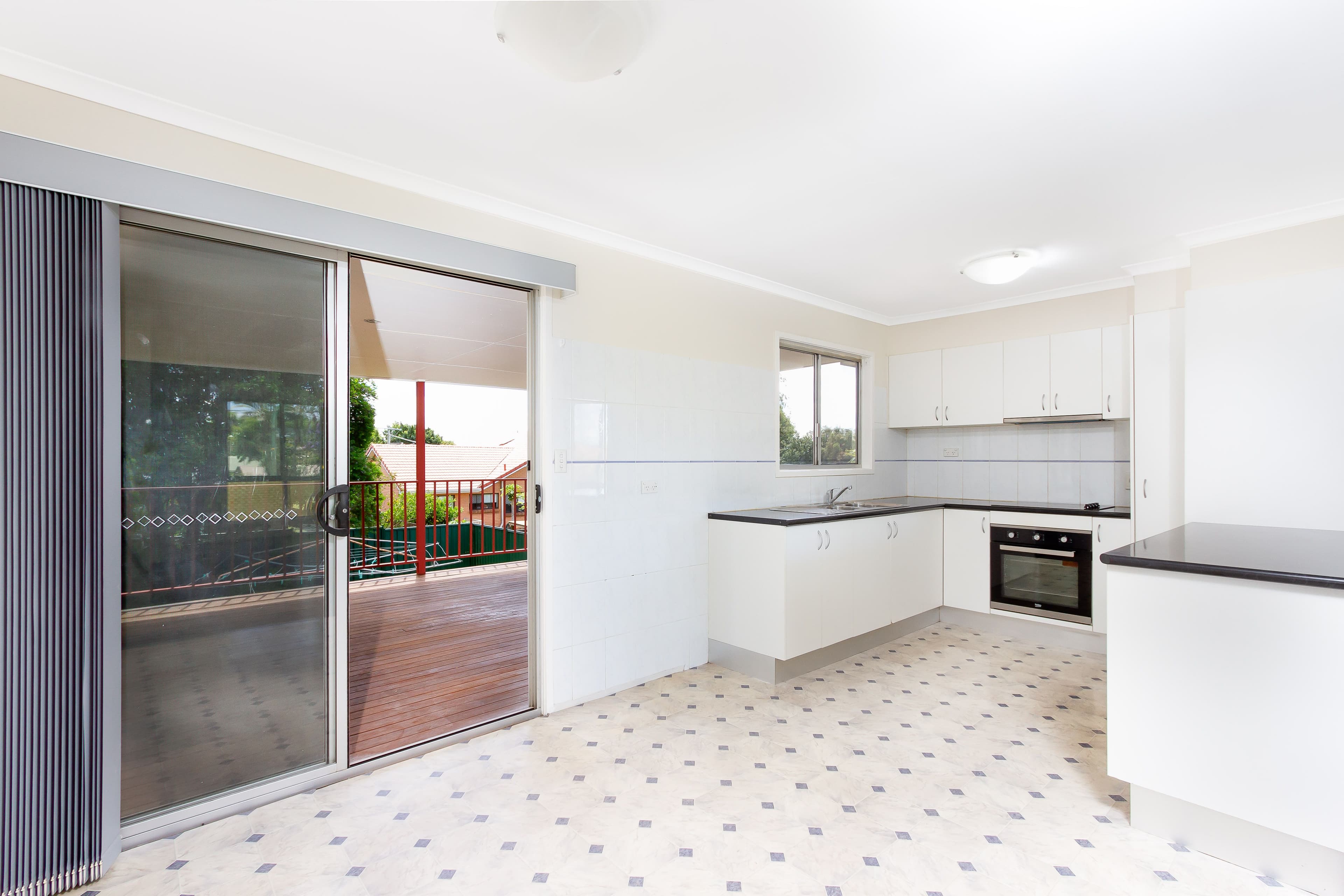 1027 Rochedale Road, Rochedale South QLD 4123, Rochedale South - Thumbnail 4