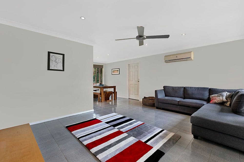 42 Greenwood Avenue, BERKELEY VALE NSW 2261, Berkeley Vale - Thumbnail 4