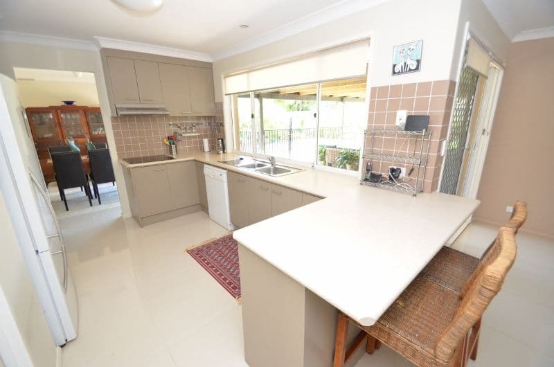 11 Captain Cook Close, Arundel QLD 4214, Arundel - Thumbnail 4