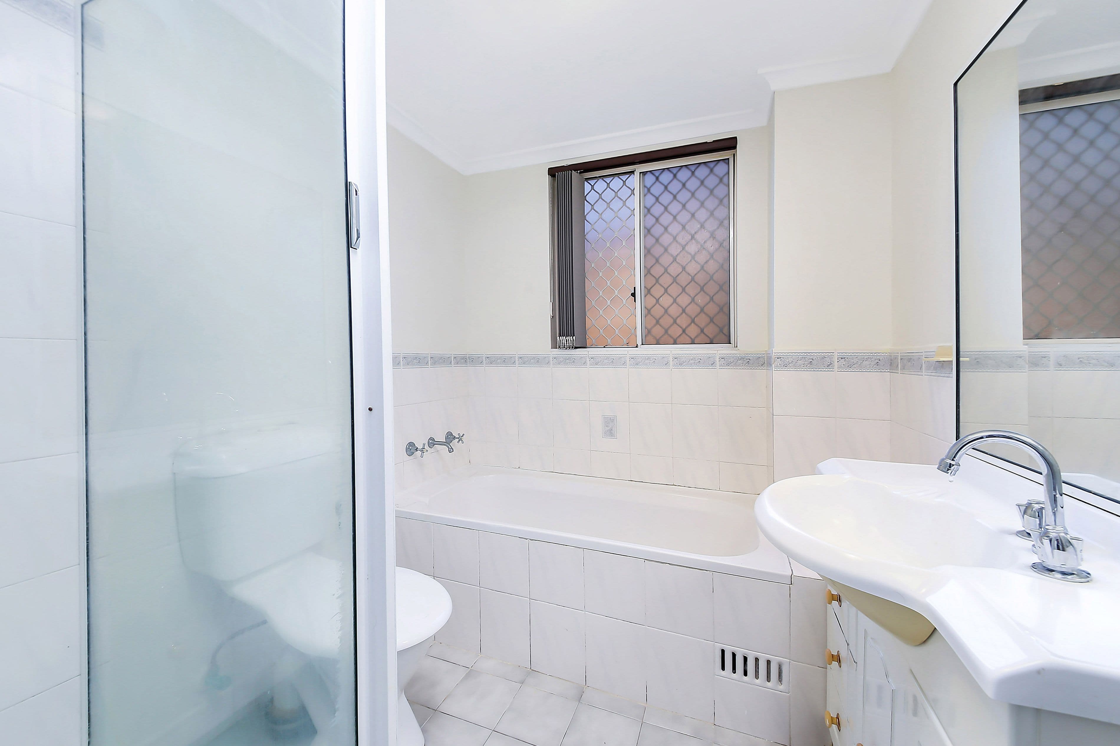 7 Heath Street, Bankstown NSW 2200, Bankstown - Thumbnail 2
