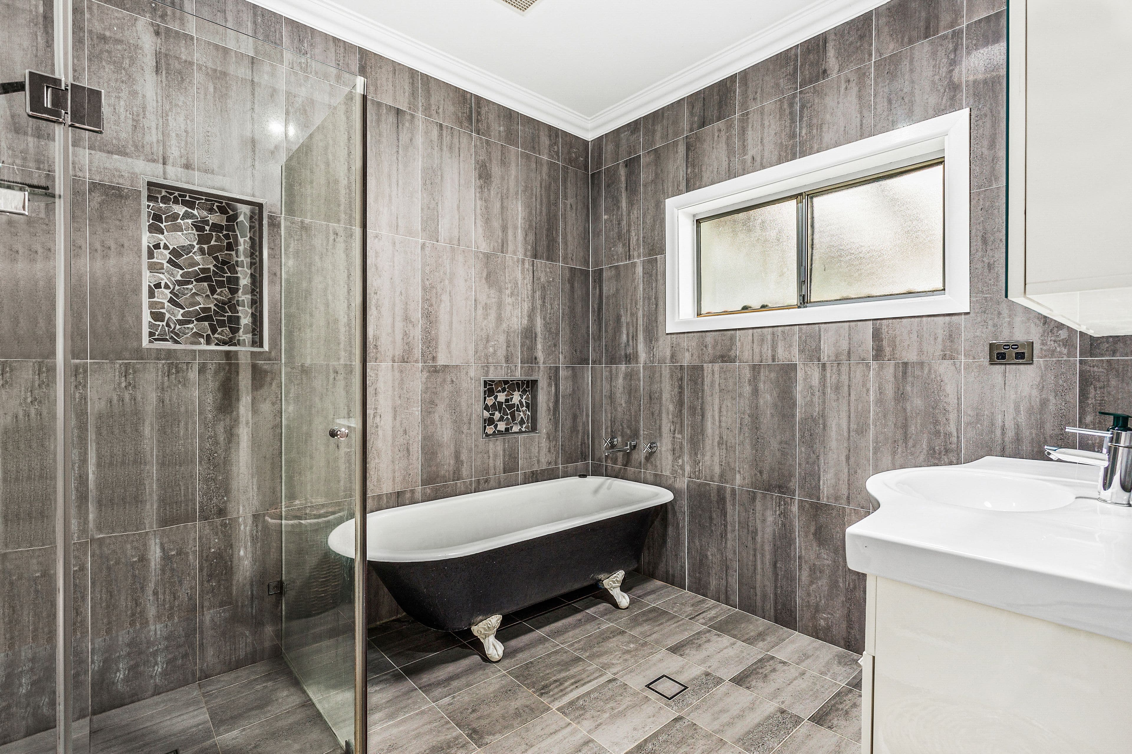 32 Marchant Crescent, Mount Warrigal NSW 2528, Mount Warrigal - Thumbnail 5