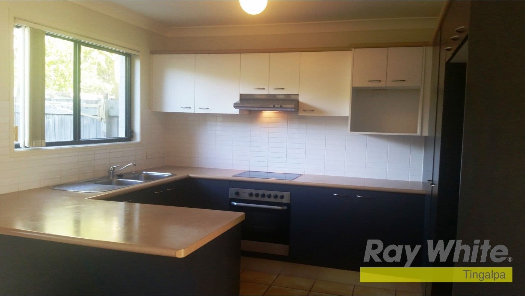 11 Federation Street, Wynnum West QLD 4178, Wynnum West - Image 1