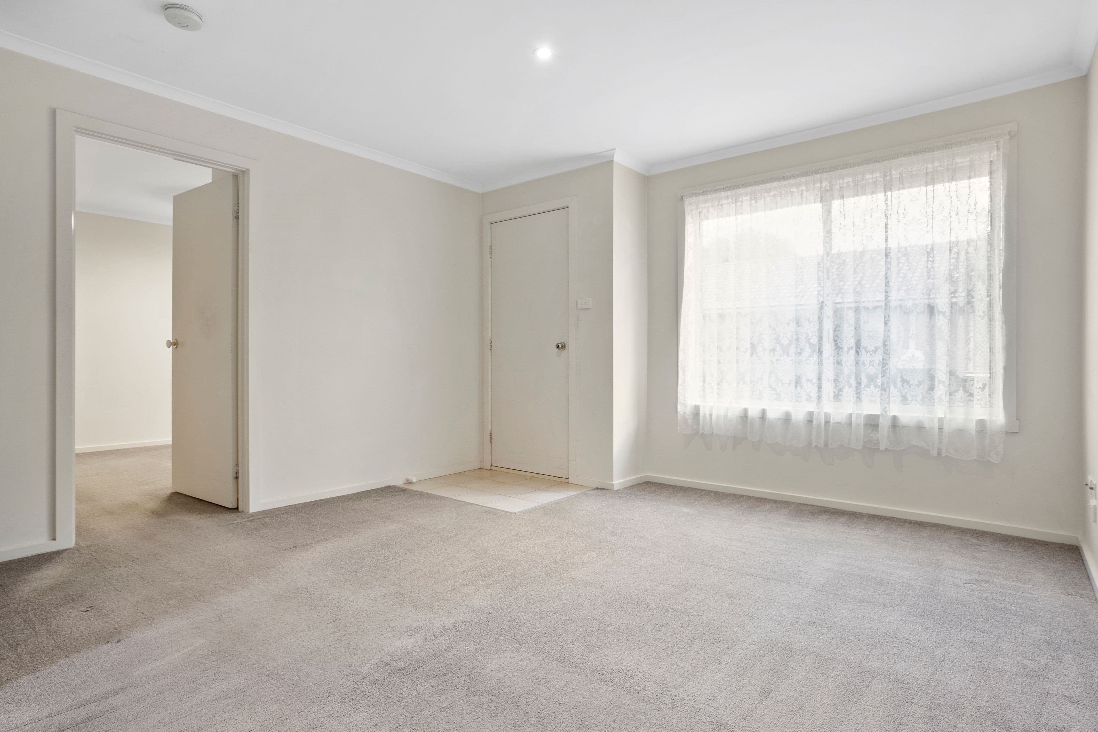 16-18 Russell Street, Werribee VIC 3030, Werribee - Thumbnail 2