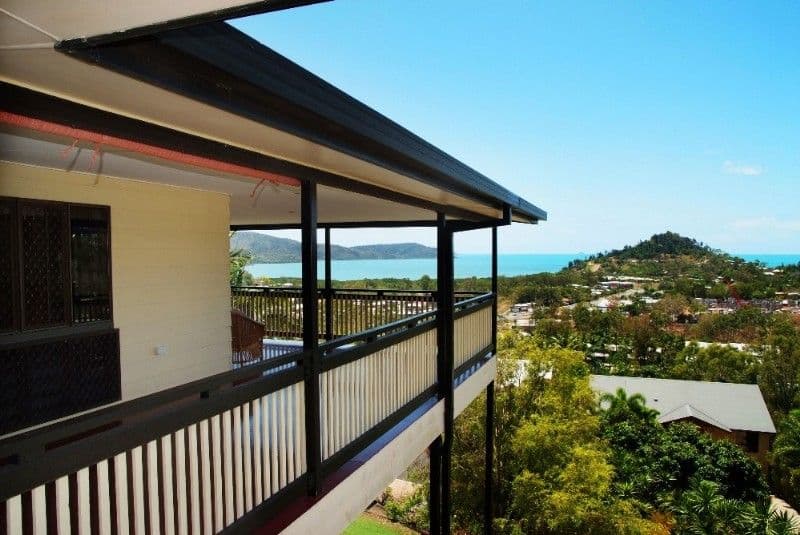 19 Country Road, CANNONVALE QLD 4802, Cannonvale - Image 1