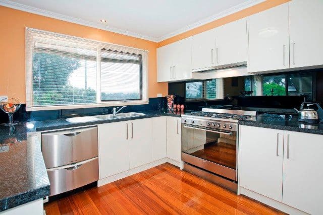 8 Maidie Street, HIGHTON VIC 3216, Highton - Thumbnail 3