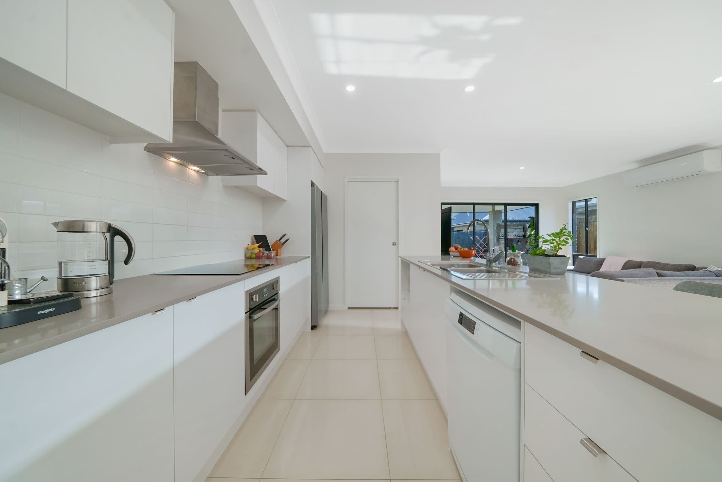 50 Lakeview Promenade, Newport QLD 4020, Newport - Thumbnail 2