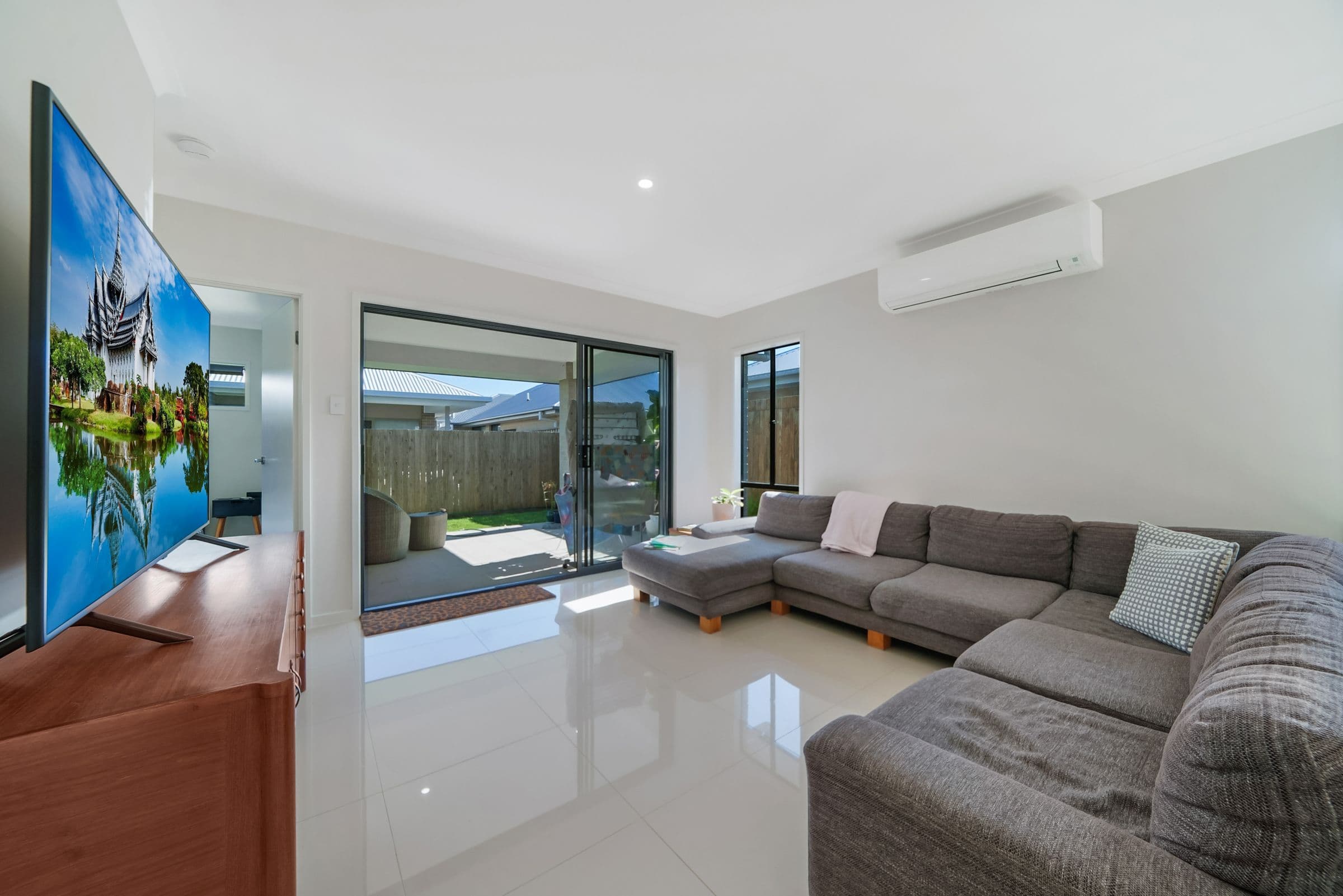 50 Lakeview Promenade, Newport QLD 4020, Newport - Thumbnail 5