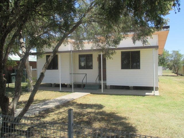 16 Auburn Street, Coonamble - Thumbnail 2