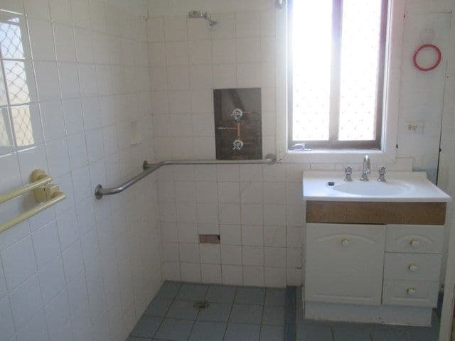 16 Auburn Street, Coonamble - Thumbnail 8