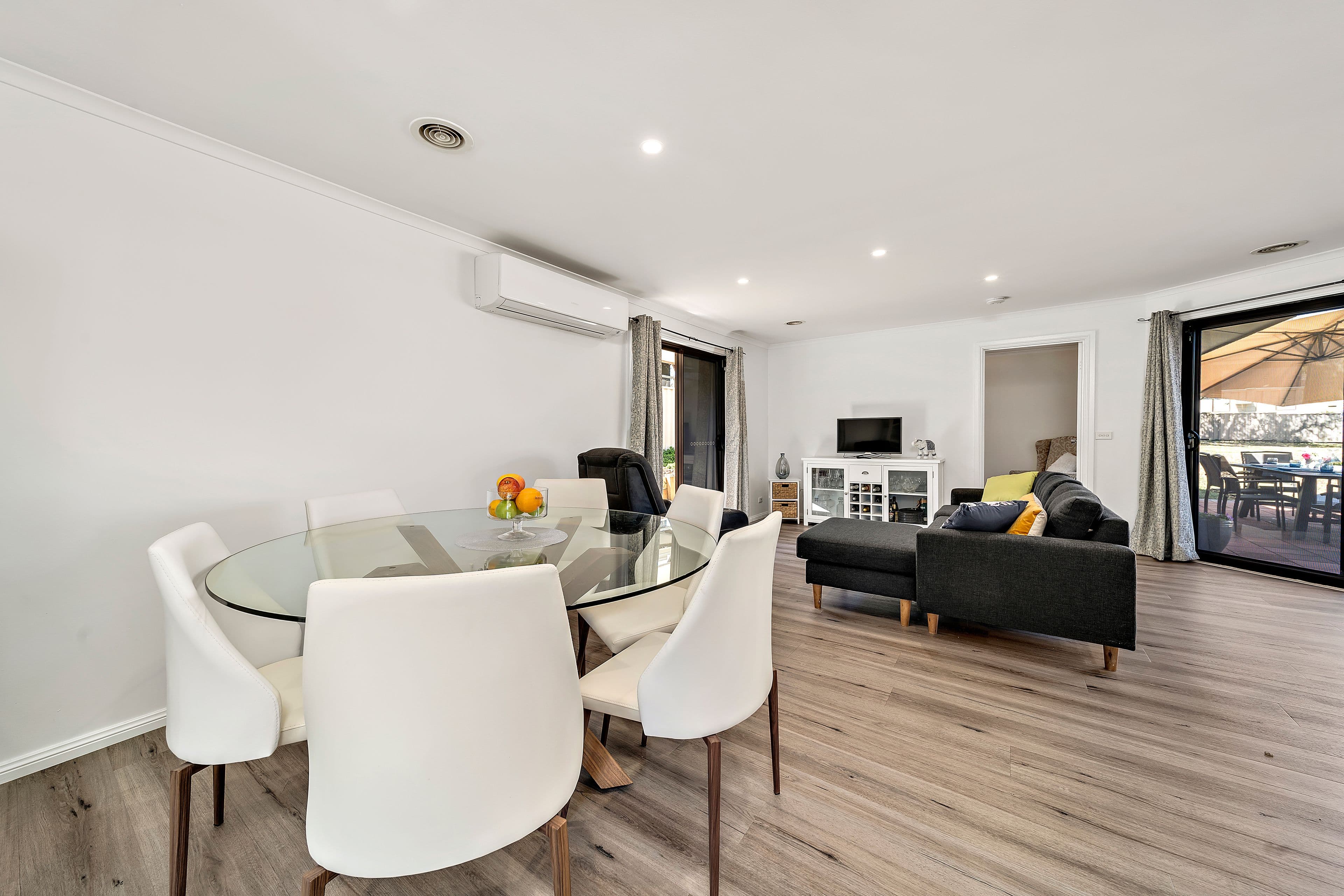 15 Wolff Crescent, Latham ACT 2615, Latham - Thumbnail 3