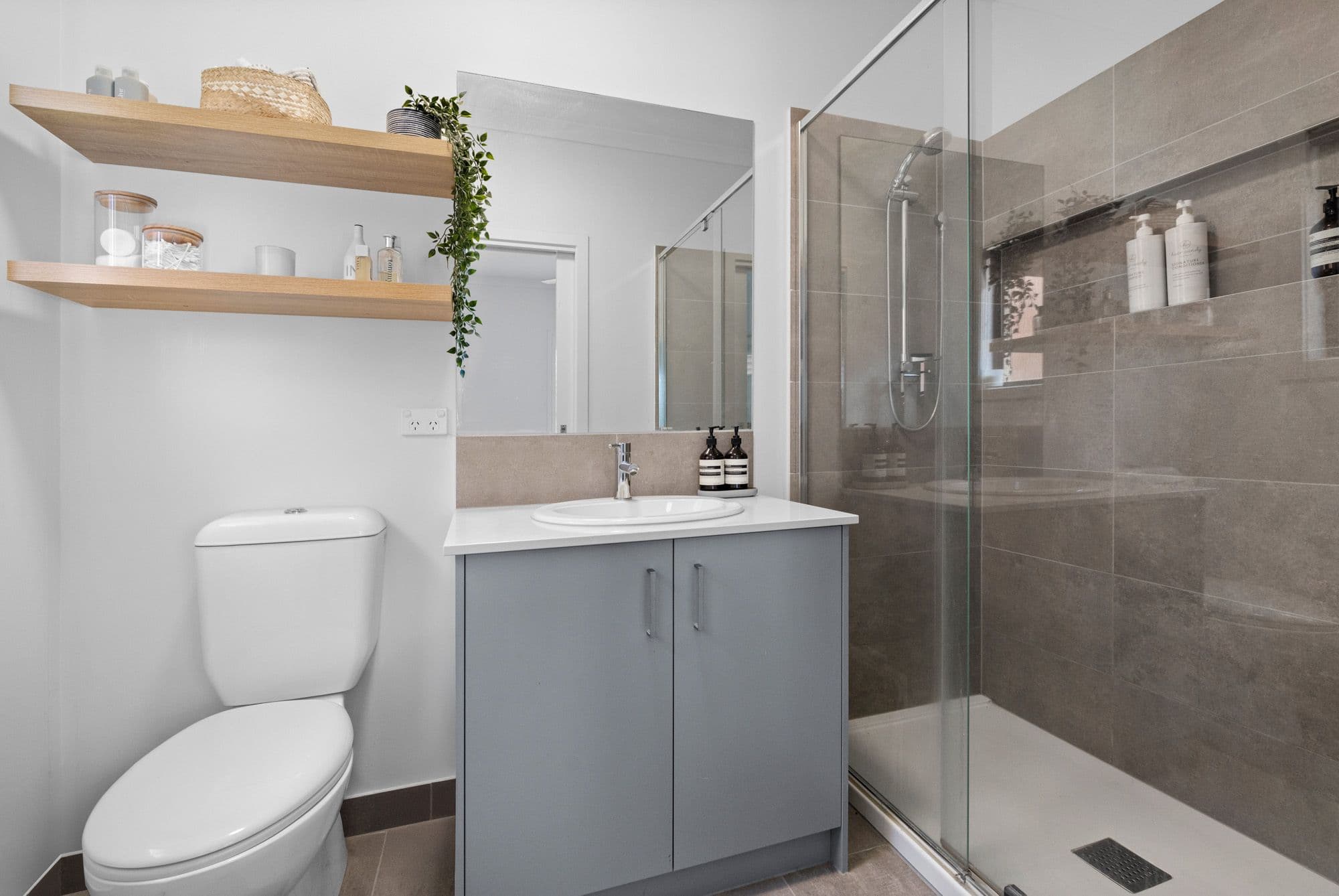 5 Radhika Street, Werribee VIC 3030, Werribee - Thumbnail 3