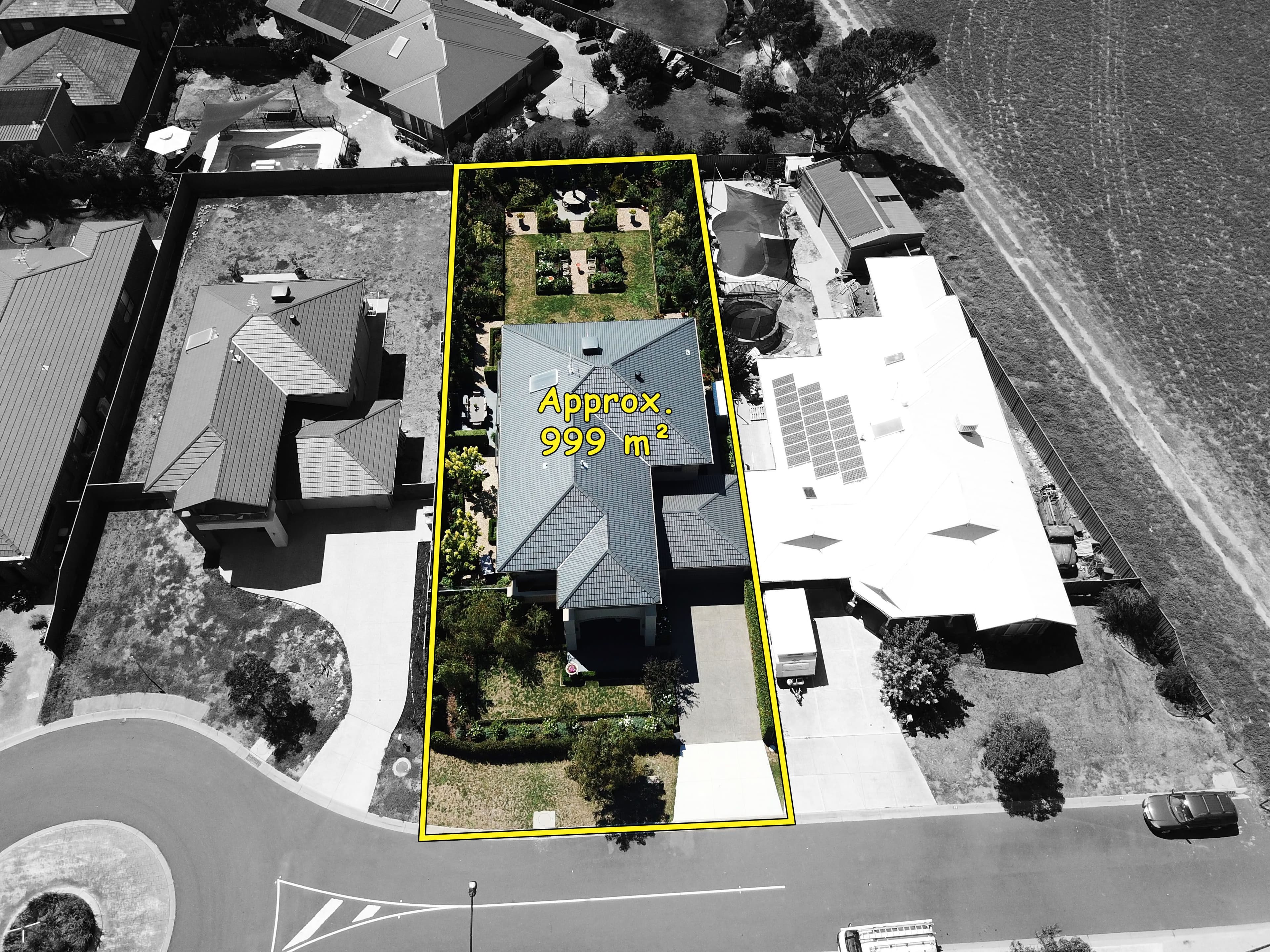 18 Traminer Row, Werribee VIC 3030, Werribee - Thumbnail 3