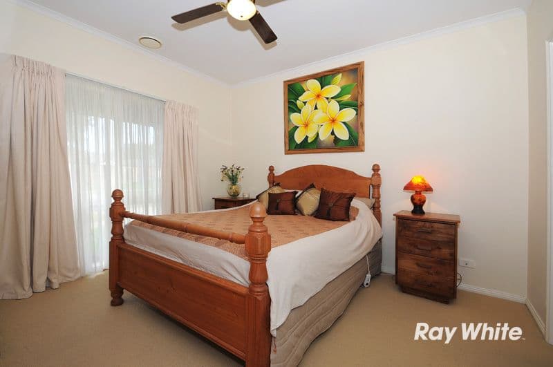 42 Henry Lawson Drive, LYNBROOK VIC 3975, Lynbrook - Thumbnail 7