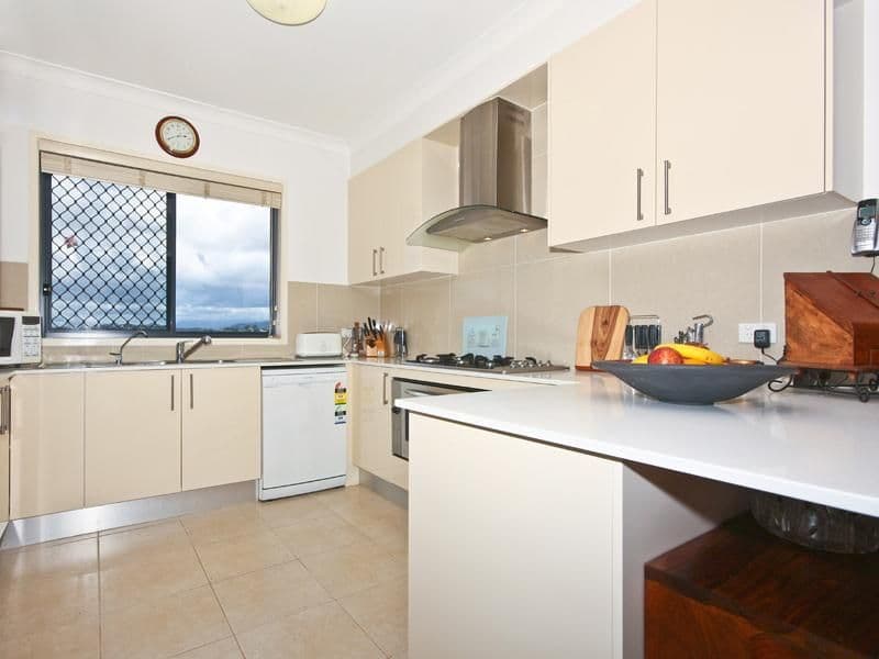 8 John Francis Drive, CARRARA QLD 4211, Carrara - Thumbnail 5