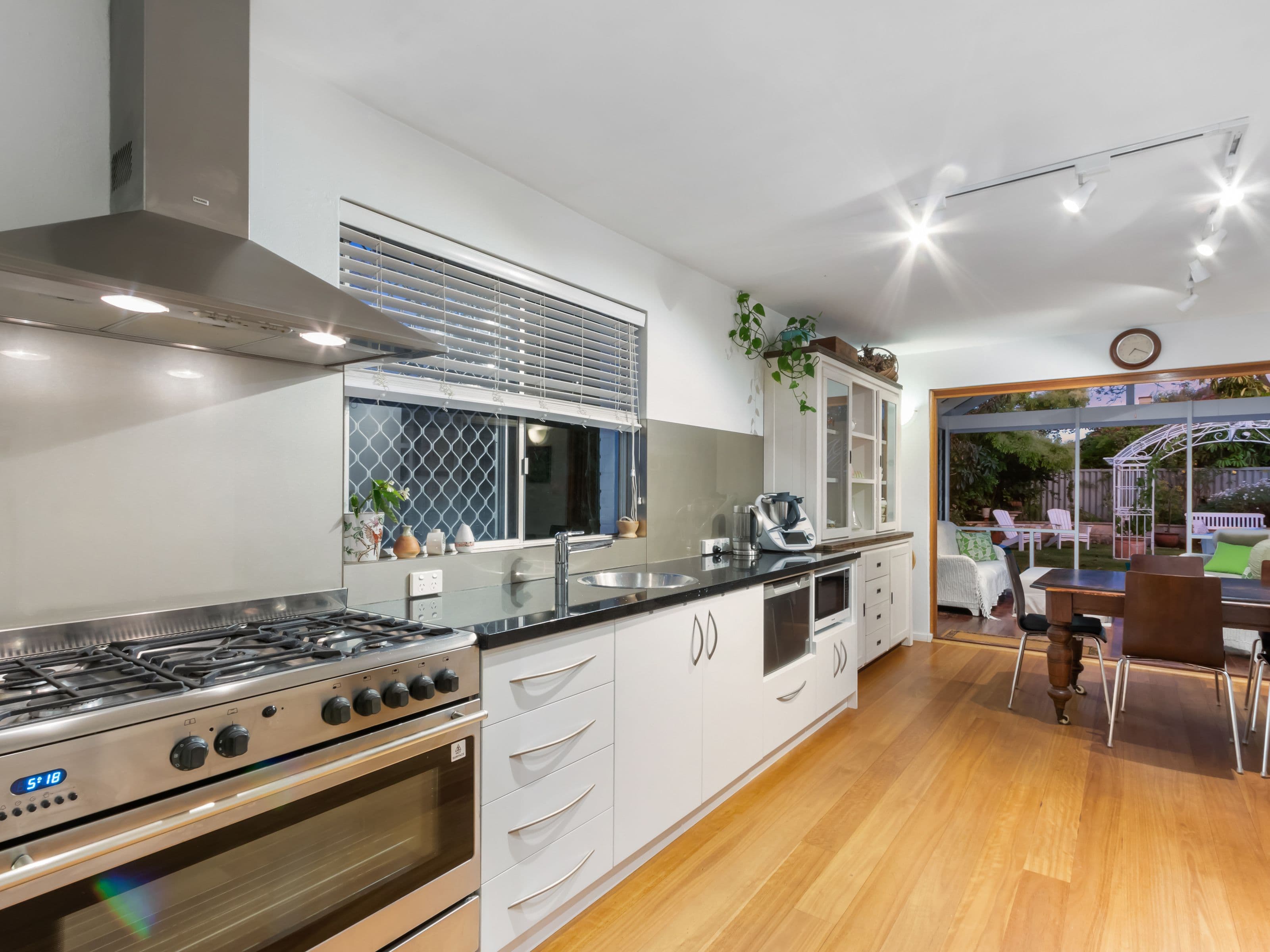 76 Coode Street, South Perth WA 6151, South Perth - Thumbnail 3