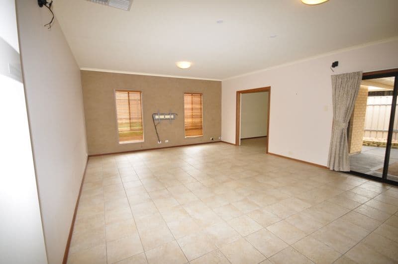 34 Beckham Rise, CRAIGMORE SA 5114, Craigmore - Thumbnail 3