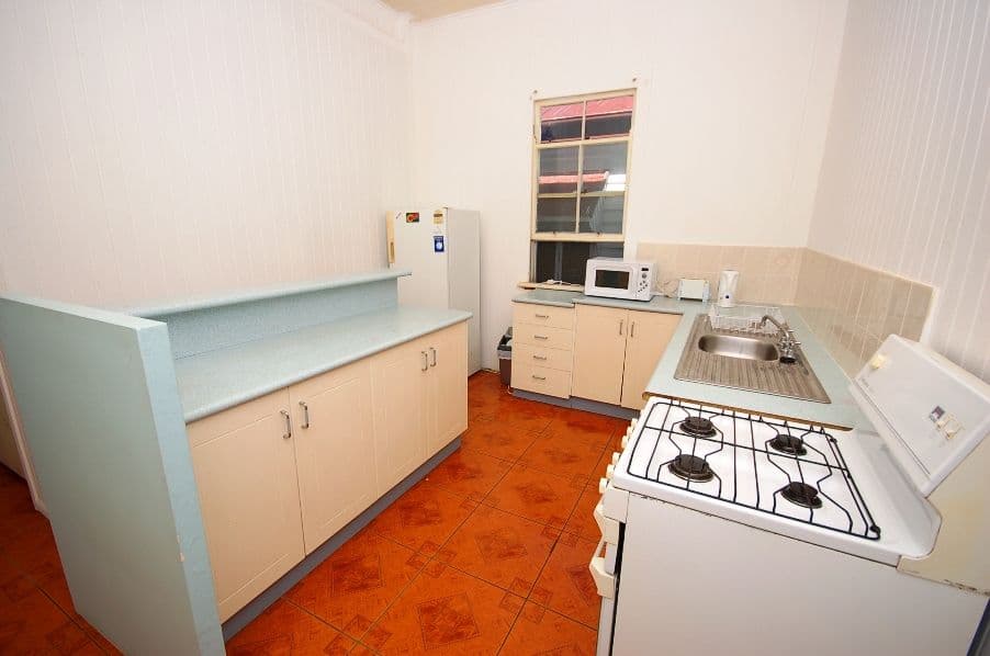 107 Old Cleveland Road, GREENSLOPES QLD 4120, Greenslopes - Thumbnail 2
