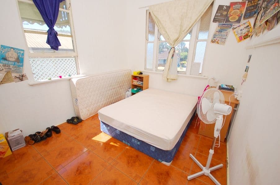 107 Old Cleveland Road, GREENSLOPES QLD 4120, Greenslopes - Thumbnail 3